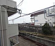 目の前が川です。