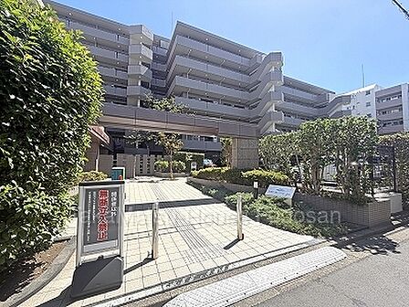 三菱地所株式会社旧分譲の8階建分譲マンション