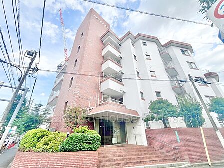 田園調布駅徒歩7分、4駅がご利用可能な好立地のマンションでございます。
