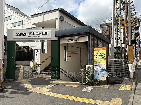 周辺を拡大表示