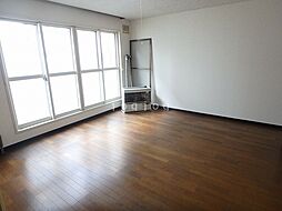 第5コーポ春 2階2LDKのリビング/ダイニング