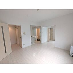 プリマクラッセ環状通東 202 2階1LDKのリビング/ダイニング