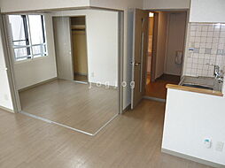 ラッフィナート 101 1階1LDKのリビング/ダイニング