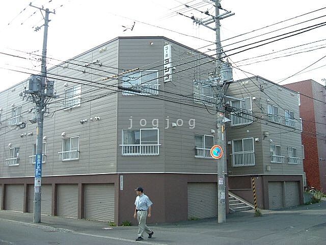 6 / 9