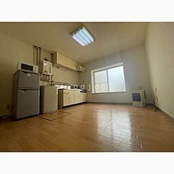 サザンポート 107 1階ワンルームのリビング/ダイニング