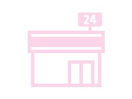 コンビニ ファミリーマート 金沢本町二丁目店 78m