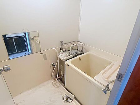 コンパクトで使いやすい浴室。日々の疲れを癒すプライベート空間。