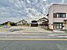 外観：周辺は閑静な住宅街で、落ち着いた住環境が魅力です。理想の住まいを実現しませんか。