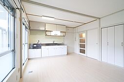 UR都市機構中山五月台団地5号 2LDKの写真