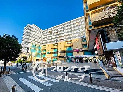 外観：最寄り駅まで徒歩約2分！通勤・通学の際に嬉しい駅チカ物件です。