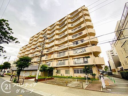 現在賃貸中のオーナーチェンジ物件です。周辺には生活施設が充実しており、将来的な資産運用をお考えの方にもおすすめの環境です。