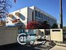 周辺：守口市立佐太小学校 徒歩5分。 340m
