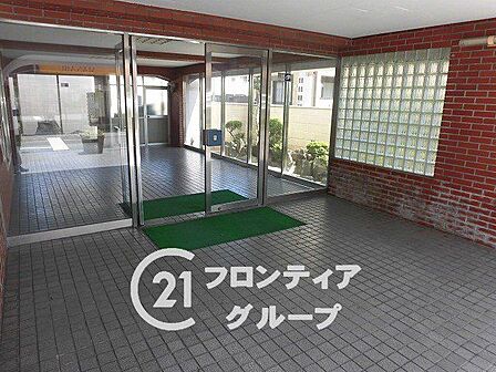 マンションのロビーは、住民の皆様が集うコミュニケーションの場であり、憩いの場です。