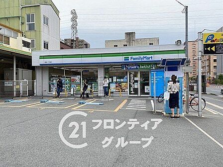 ファミリーマート関目一丁目店 徒歩4分。 320m