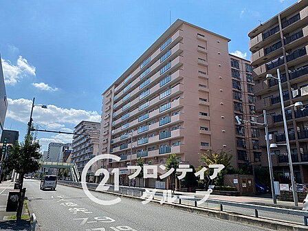 住宅購入の流れや必要な手続きについて、順を追ってご説明しています。はじめての方でも安心してご相談いただける環境を整えています