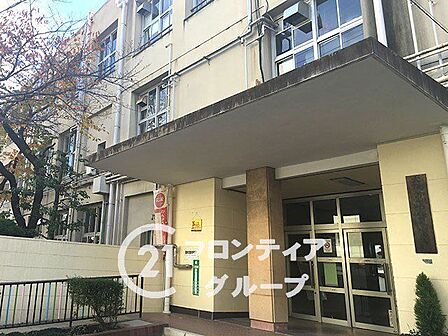 大阪市立成育小学校 徒歩14分。 1090m
