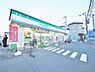 周辺：ファミリーマート練馬石神井町店まで約300m