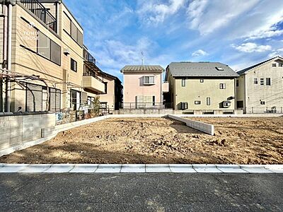 外観：整然とした空間演出、四季折々の変化が奏でる鼓動を楽しんで下さい。