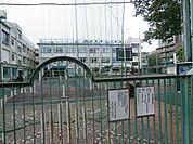 豊島区立池袋第三小学校まで約659m