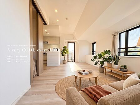 【配置してある家具や小物はCGによるイメージです。】【Livingroom】リビングルーム