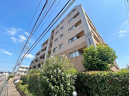【街に溶け合う美しい景観をCG加工により空を晴天にしています】【Exterior】外観