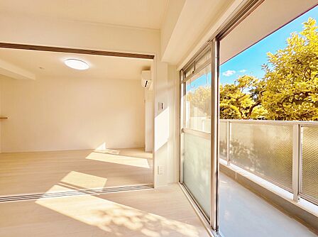 【CGにより天候を加工しております。】【Bedroom】居室