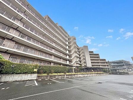 「AI加工により、空を晴天にしております」【Exterior】外観