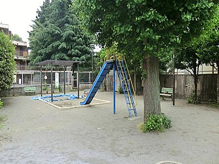 すみよし公園まで約348m