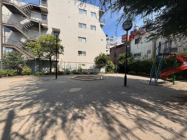周辺を拡大表示