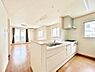 キッチン：「画像処理技術で家具を消し、空室を再現しています。」【Kitchen】キッチン