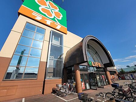 ライフ新座店まで約161m