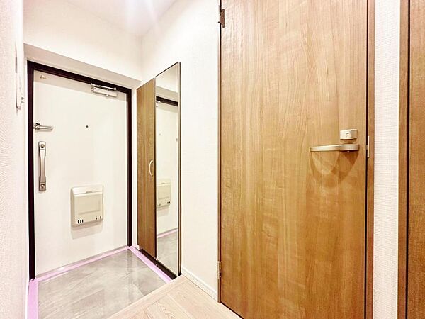 玄関を拡大表示