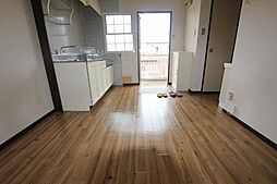 JR山陽本線 東福山駅 4.8kmの賃貸アパート 2階2DKのリビング/ダイニング