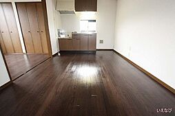 JR山陽本線 福山駅 4.8kmの賃貸アパート 2階2LDKのリビング/ダイニング