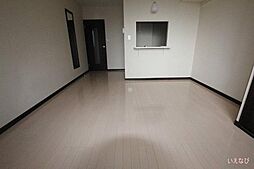 JR福塩線 万能倉駅 徒歩10分の賃貸アパート 1階1Kのリビング/ダイニング