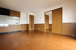 JR福塩線 新市駅 3.9kmの賃貸アパート 2階2LDKのリビング/ダイニング