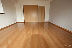 JR山陽本線 福山駅 徒歩19分の賃貸マンション 4階1DKのリビング/ダイニング