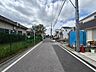 外観：駅からは少し遠いですが、周辺にはスーパー、ドラッグストア等々ありますので不便は感じません！
