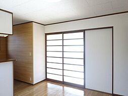 サンリヴァーハイツ B202 2階2LDKのリビング/ダイニング