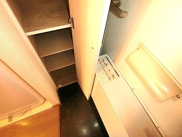 宅配ボックス・シューズボックス完備です。