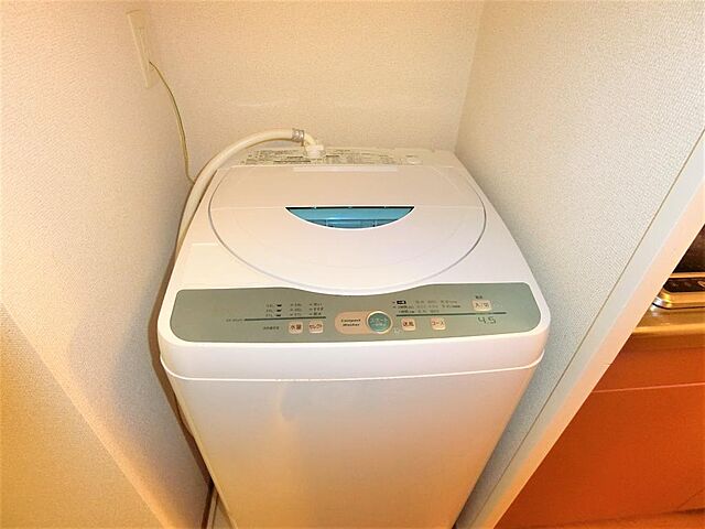 室内全自動洗濯機完備です。