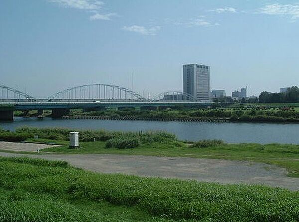 画像6:公園「多摩川大橋緑地まで3927m」