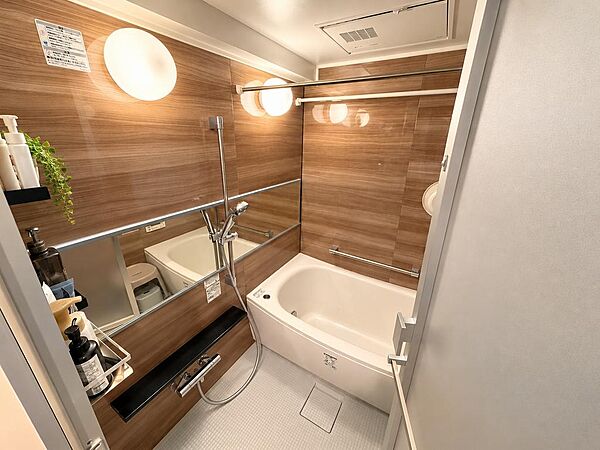 浴室を拡大表示