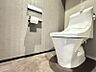 トイレ：温水洗浄便座付きのトイレは嬉しいですね♪