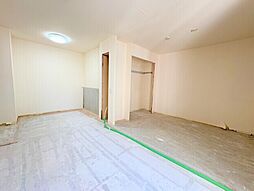 ルイシャトレ新中野 2LDKの室内