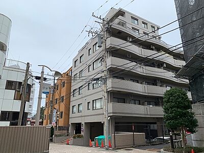 外観：南東向き3階住戸　3路線利用可能　新規内装リフォーム　角部屋　住宅ローン減税適合物件