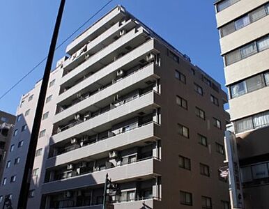 外観：7階部分の角部屋住戸のため通風良好　大切なペットと一緒に暮らせます　宅配ボックス・オートロック完備　新規内装リフォーム済み　住宅ローン減税適合物件