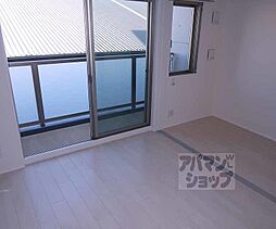 JR東海道・山陽本線 西大路駅 徒歩14分の賃貸マンション 5階1LDKのリビング/ダイニング