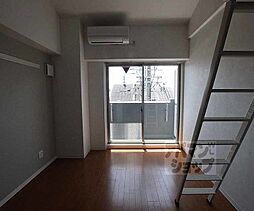 京都地下鉄東西線 二条城前駅 徒歩2分の賃貸マンション 4階1Kのリビング/ダイニング