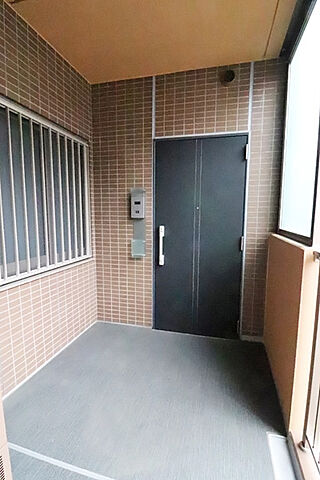 玄関 ユトリシア参番街 6階/-